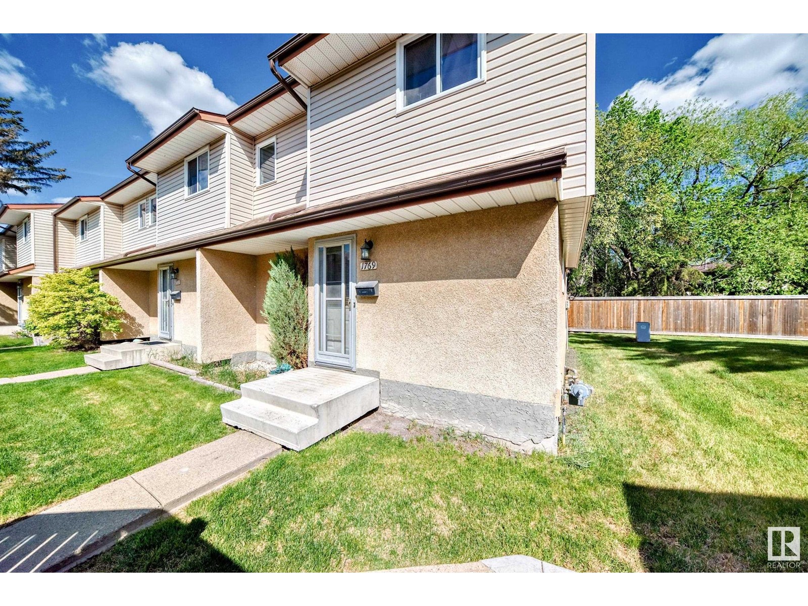 Property at 1769 LAKEWOOD S NW image 4