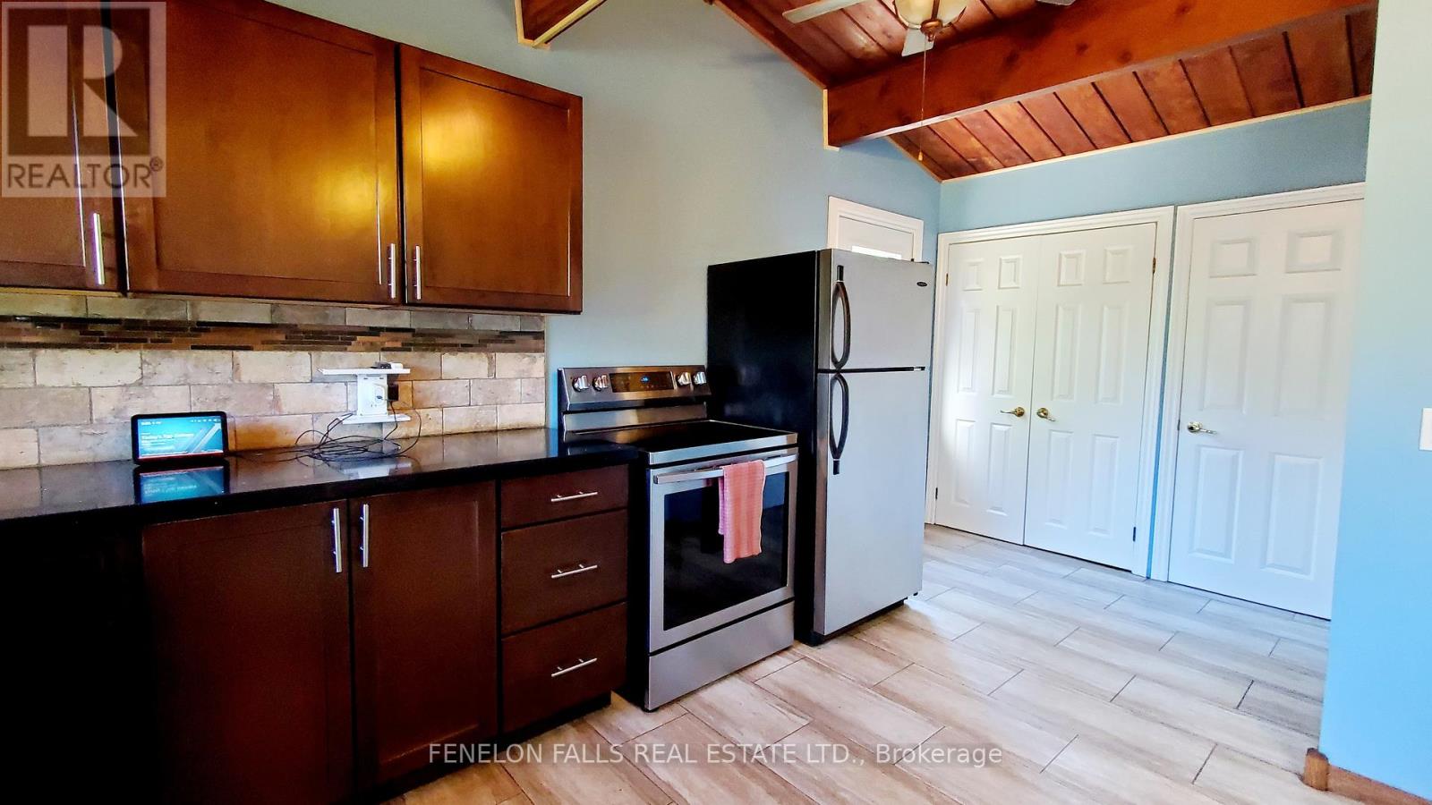 105 Cedarplank Road, Kawartha Lakes, Ontario  K0M 1N0 - Photo 7 - X12156149