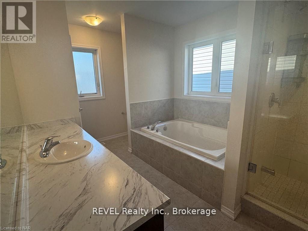 10 Vaughn Drive, Thorold, Ontario  L3B 0G8 - Photo 11 - X12156178