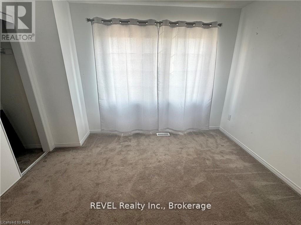 10 Vaughn Drive, Thorold, Ontario  L3B 0G8 - Photo 22 - X12156178