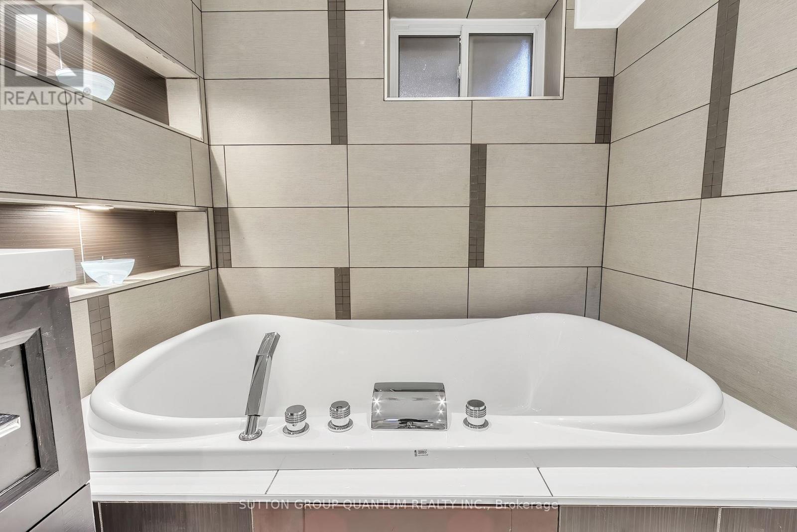 345 Windermere Avenue, Toronto, Ontario  M6S 3L1 - Photo 36 - W12033736