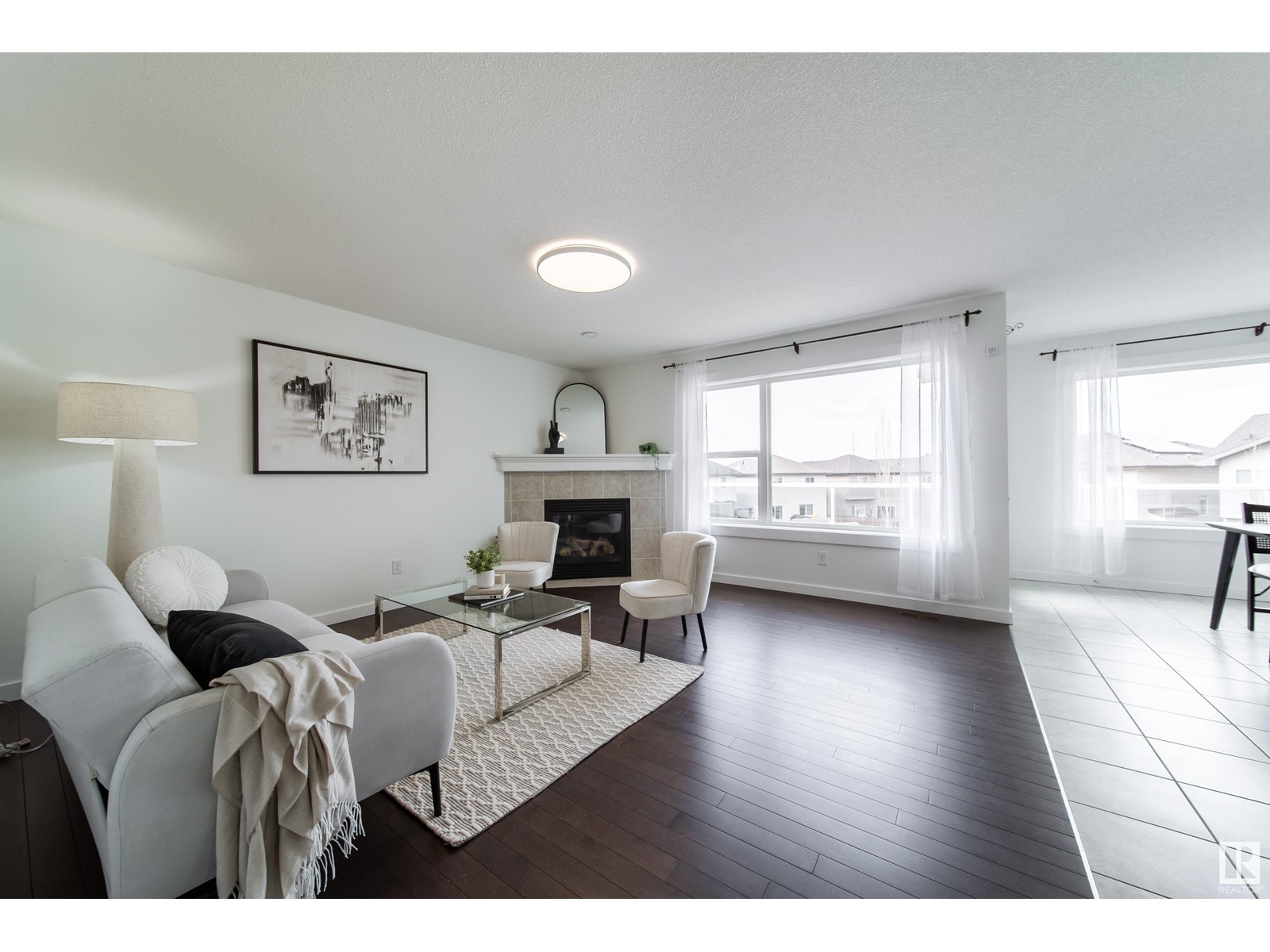 Property at 5168 2 AV SW image 4