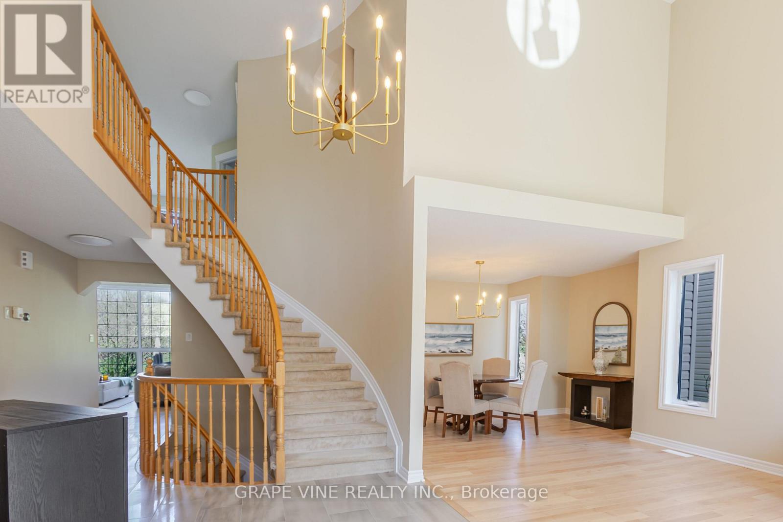 22 Blackshire Circle, Ottawa, Ontario  K2J 5L8 - Photo 8 - X12156170