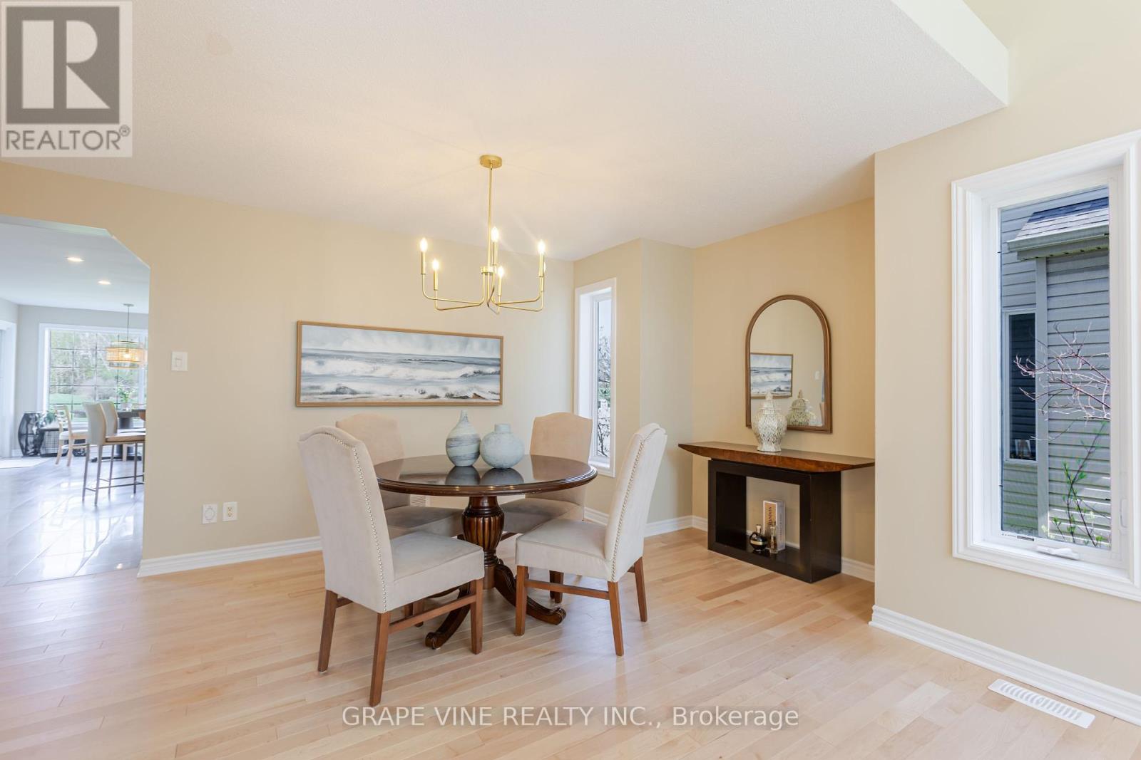 22 Blackshire Circle, Ottawa, Ontario  K2J 5L8 - Photo 9 - X12156170