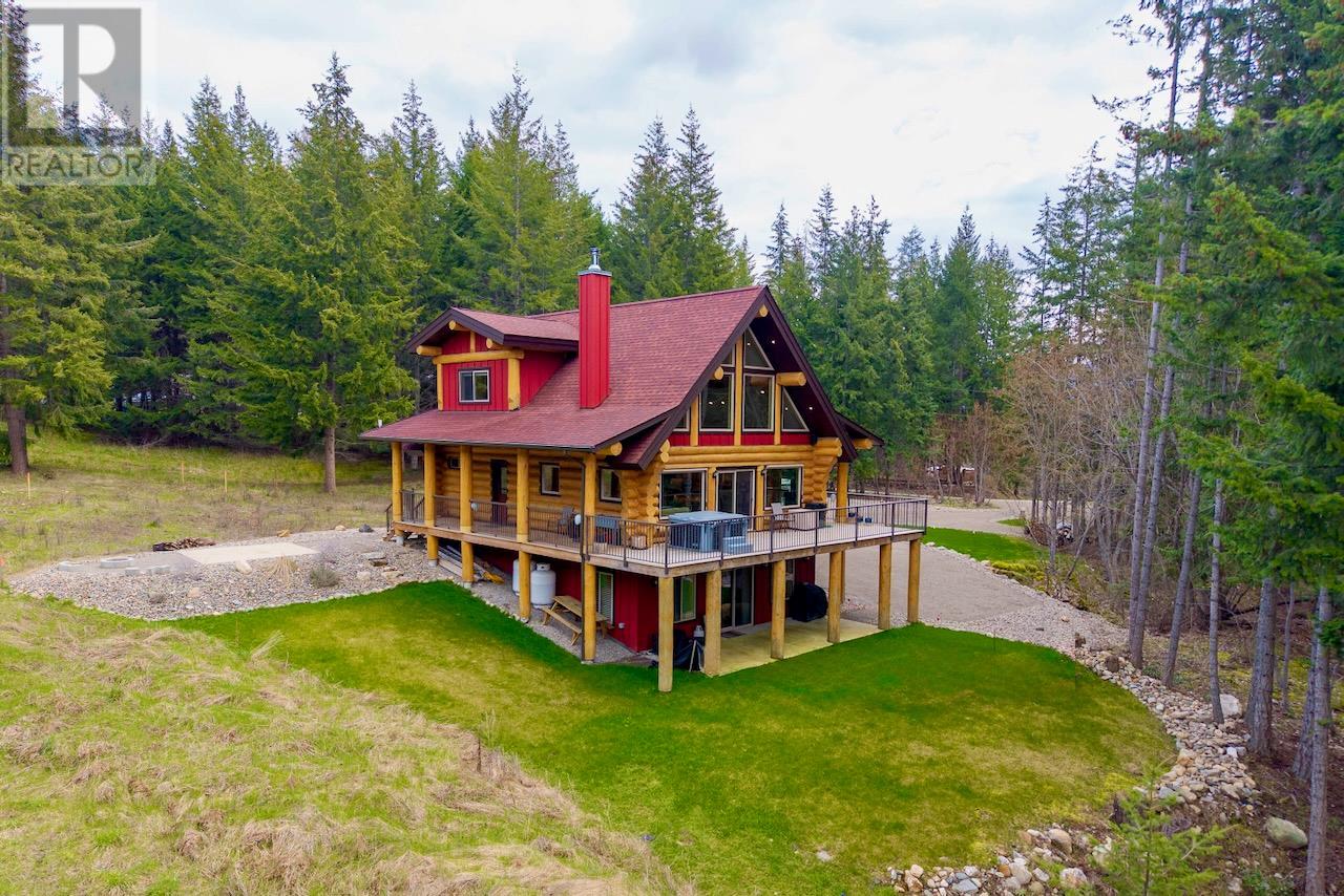2589 Airstrip Road, Anglemont, British Columbia  V0E 1M8 - Photo 47 - 10342093