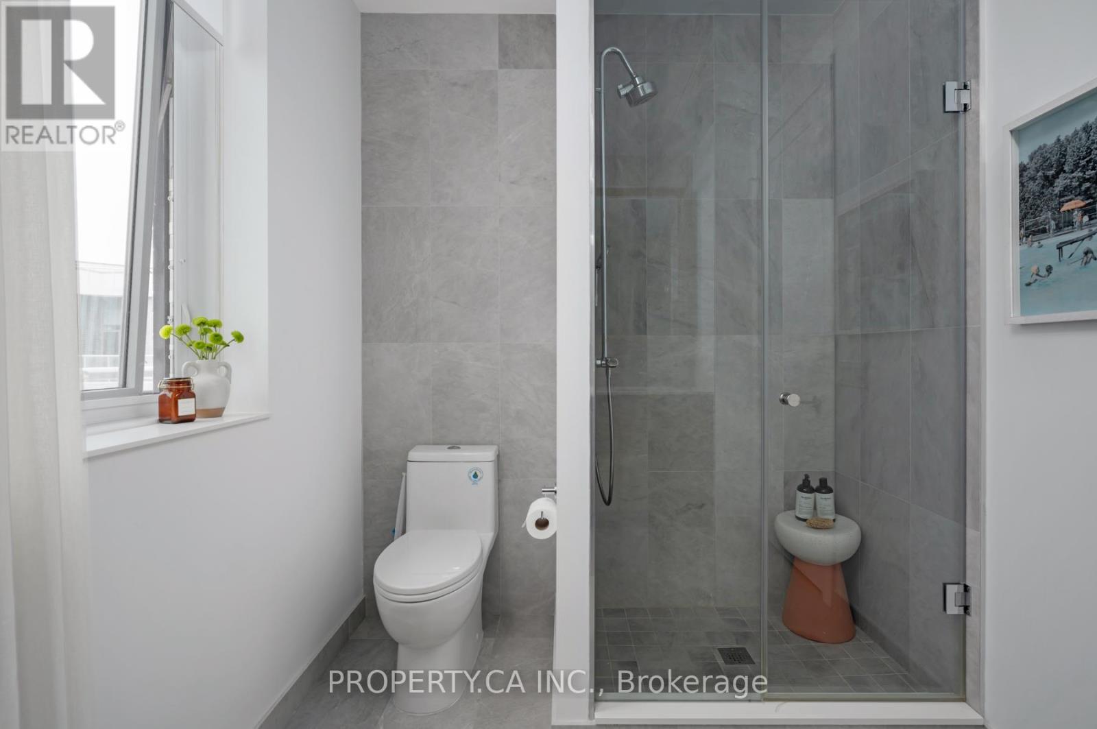 Sph12 - 1 Edgewater Drive, Toronto, Ontario  M5A 0L1 - Photo 37 - C12156180