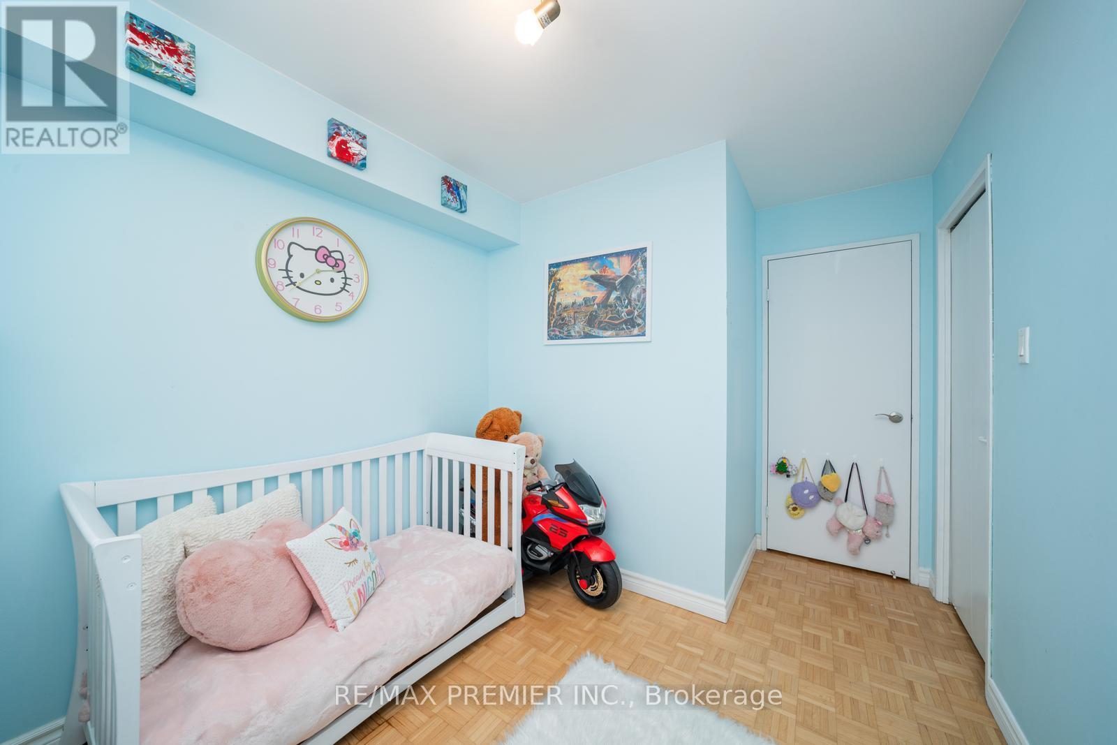 808 - 530 Lolita Gardens, Mississauga, Ontario  L5A 3T2 - Photo 22 - W12147876