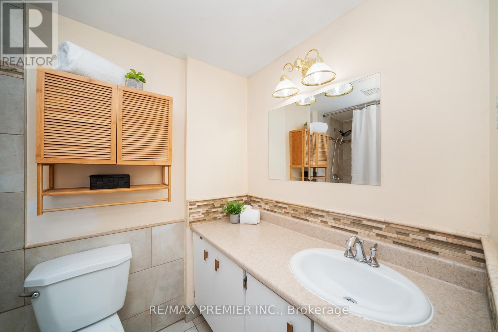 808 - 530 Lolita Gardens, Mississauga, Ontario  L5A 3T2 - Photo 23 - W12147876