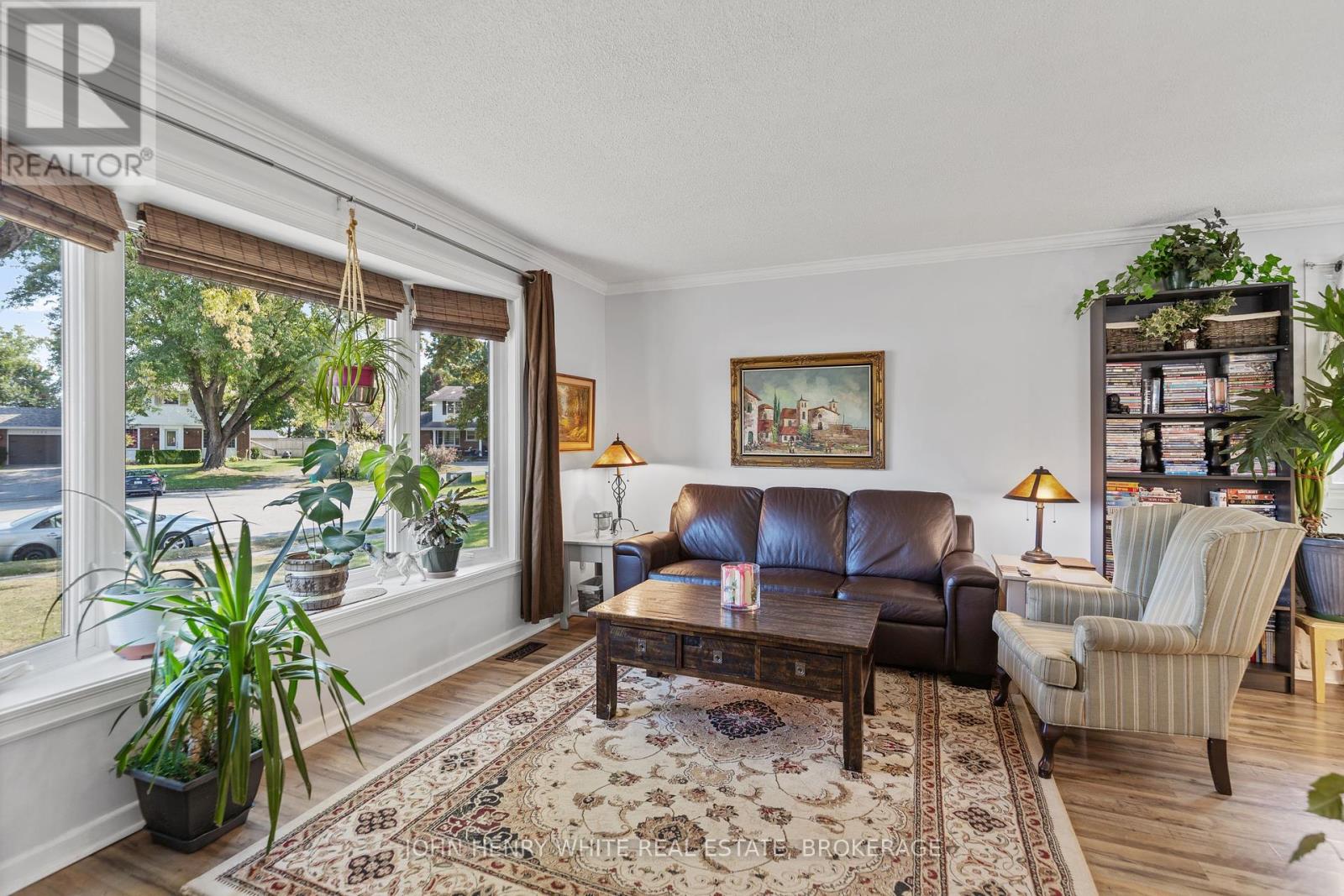 Property at 1182 QUEENSLAND PLACE image 5