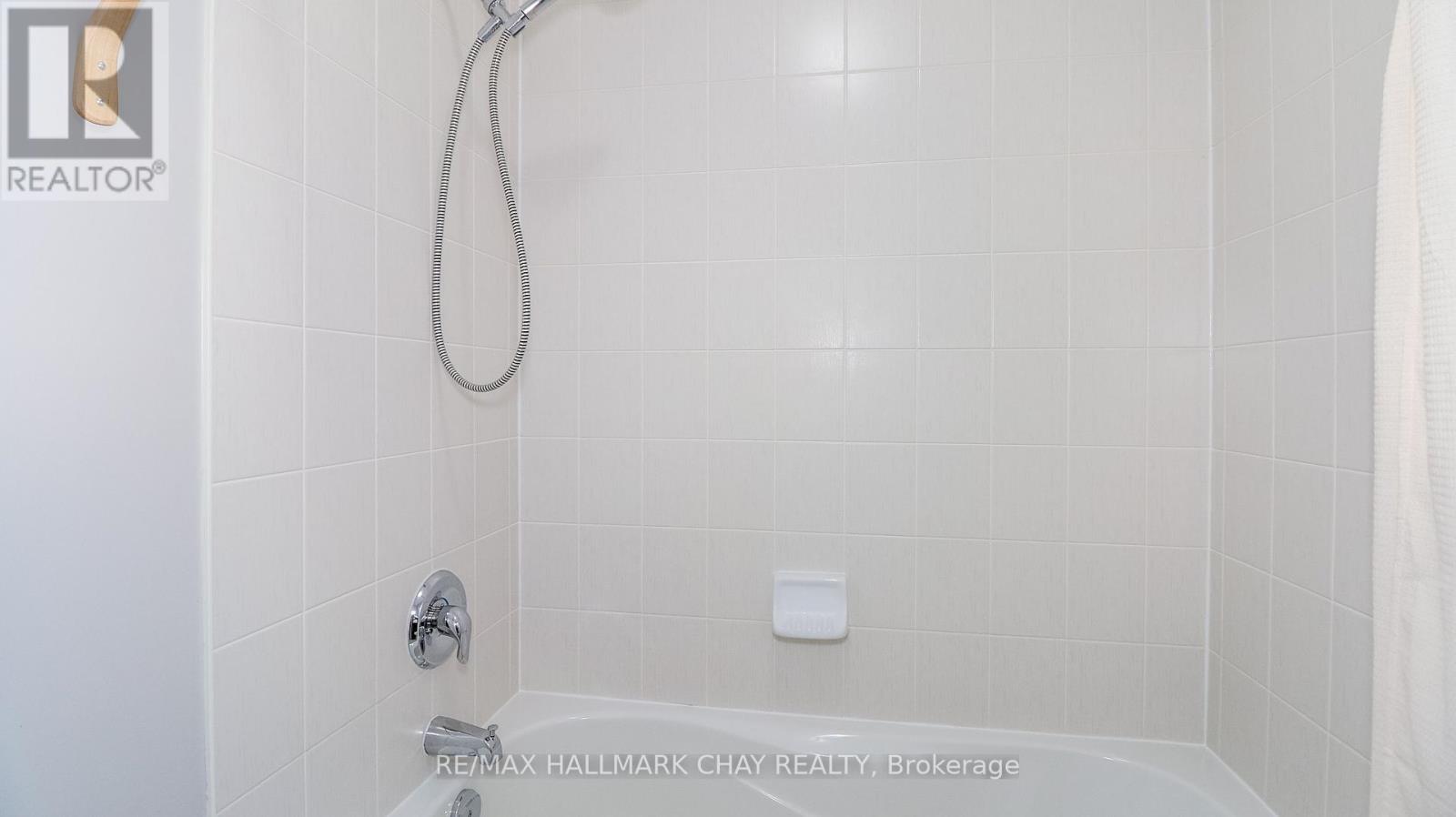137 Meadowhawk Trail, Bradford West Gwillimbury, Ontario  L3Z 0C1 - Photo 36 - N12156159