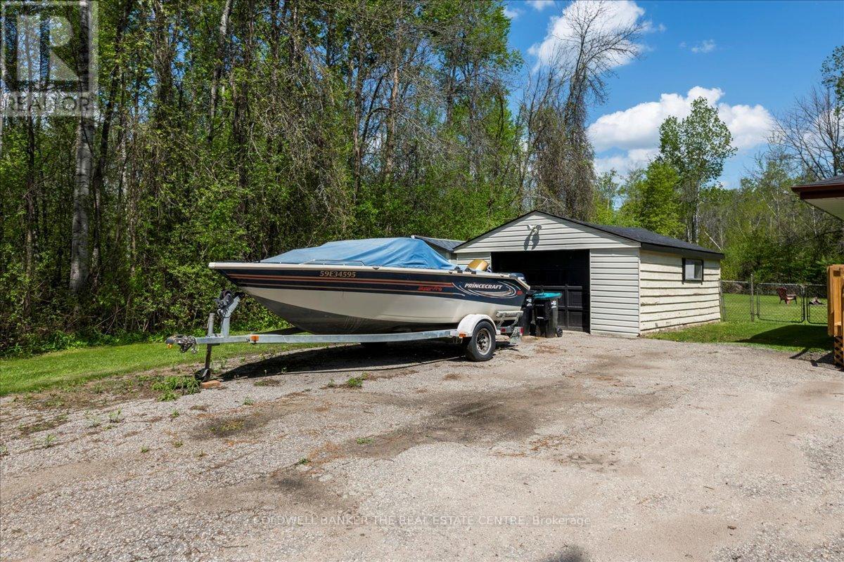 1121 Ferrier Avenue, Innisfil, Ontario  L0L 1W0 - Photo 26 - N12156162