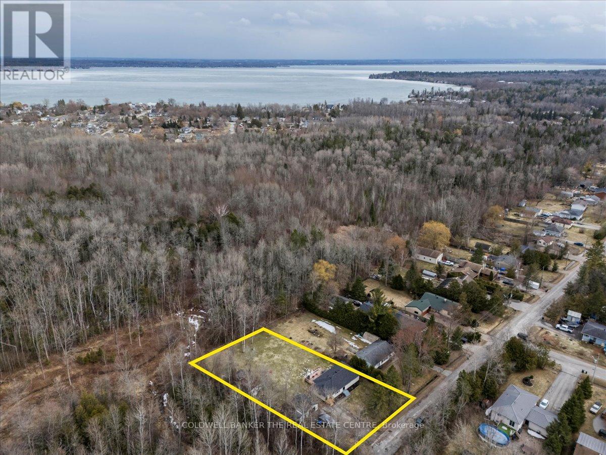 1121 Ferrier Avenue, Innisfil, Ontario  L0L 1W0 - Photo 28 - N12156162