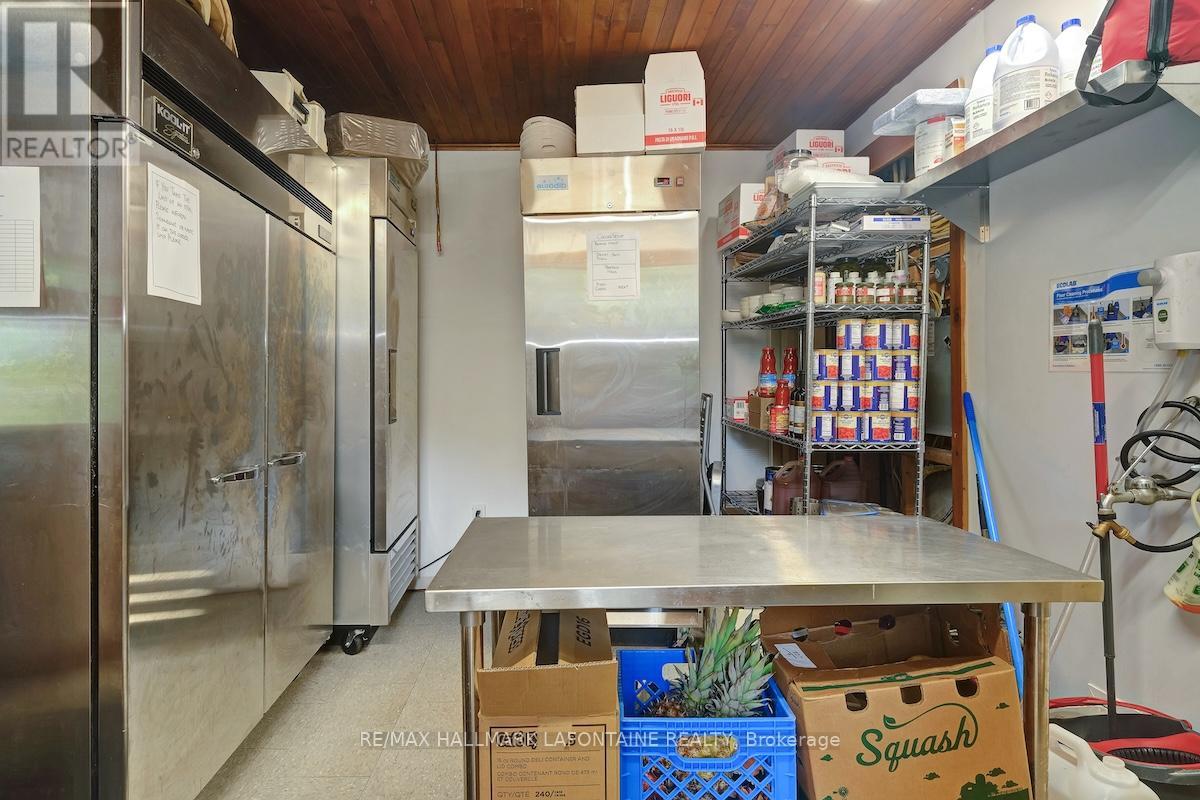 100 Gore Street E, Perth, Ontario  K7H 1J3 - Photo 27 - X12155250