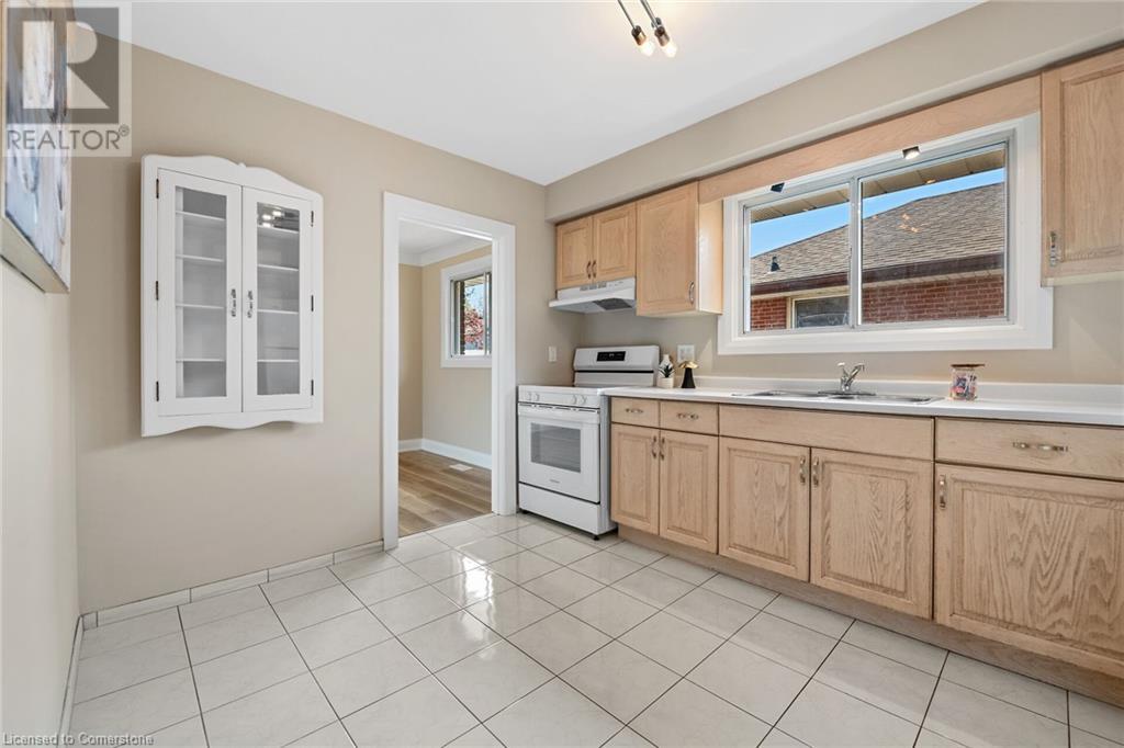 131 Sanatorium Road, Hamilton, Ontario  L9C 1Y9 - Photo 17 - 40728468