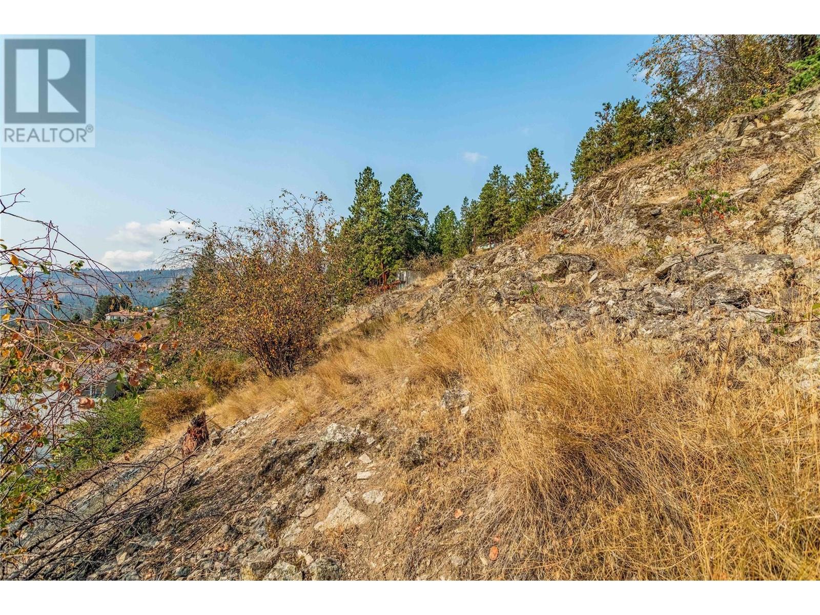 6341 Bulyea Avenue, Peachland, BC V0H1X7