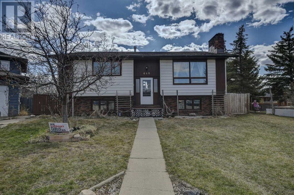 640 Mcculloch Crescent, Irricana, Alberta  T0M 1B0 - Photo 2 - A2215935
