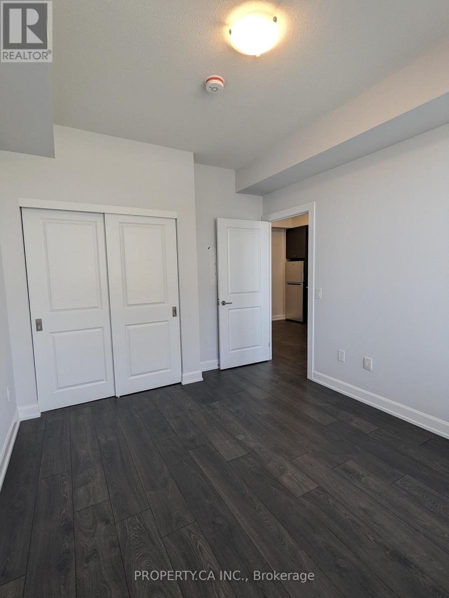 1011 - 3220 William Coltson Avenue, Oakville, Ontario  L6H 7X9 - Photo 16 - W12156173