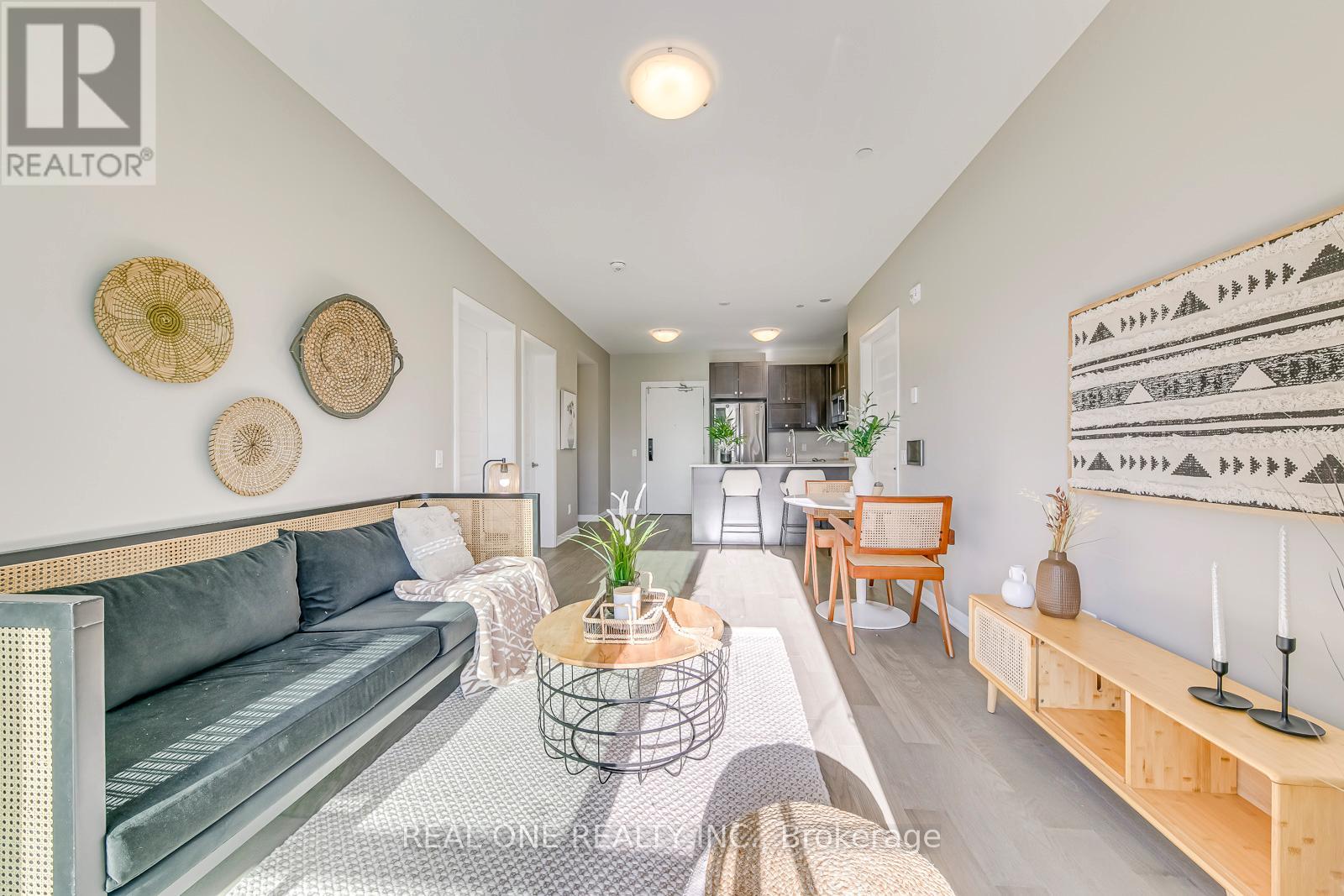417 - 95 Dundas Street W, Oakville, Ontario  L6M 5N4 - Photo 12 - W12156207