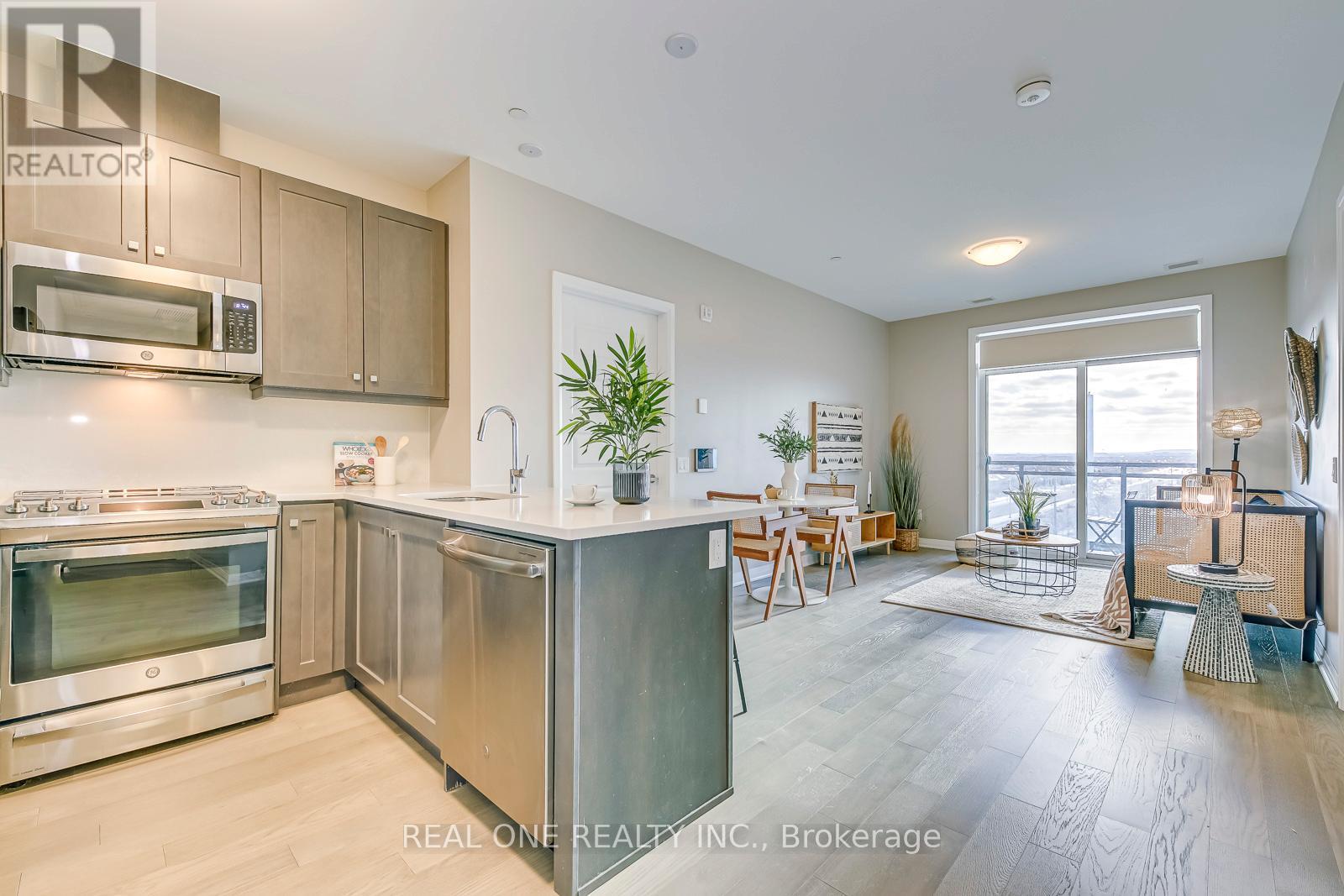 417 - 95 Dundas Street W, Oakville, Ontario  L6M 5N4 - Photo 9 - W12156207