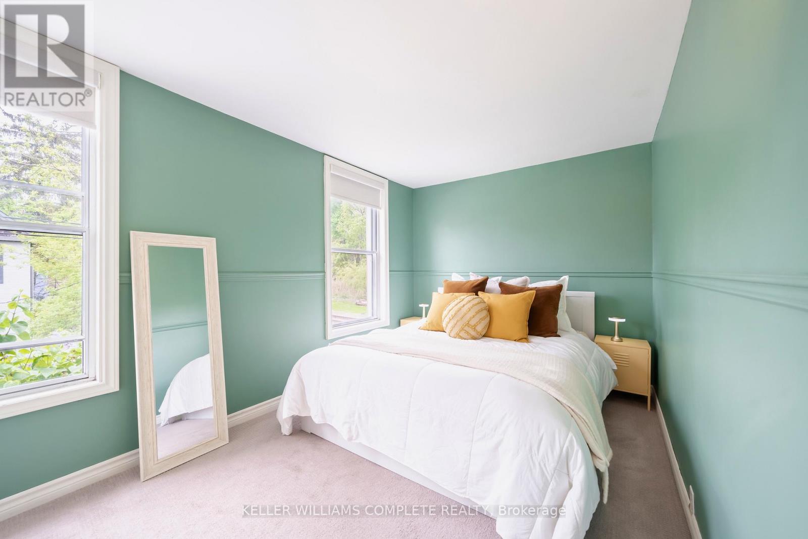264 Holton Avenue S, Hamilton, Ontario  L8M 2L9 - Photo 11 - X12156213