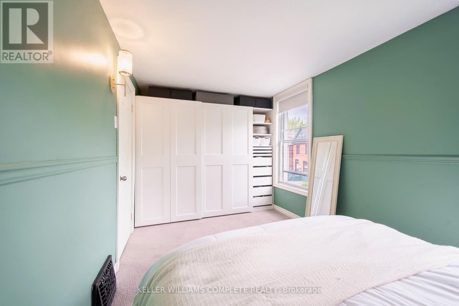 264 Holton Avenue S, Hamilton, Ontario  L8M 2L9 - Photo 12 - X12156213