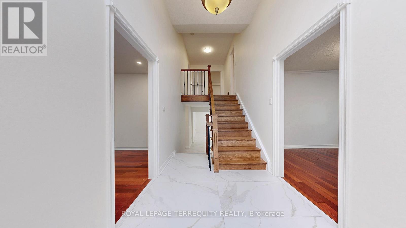 219 Dunview Avenue, Toronto, Ontario  M2N 4H9 - Photo 6 - C12132931