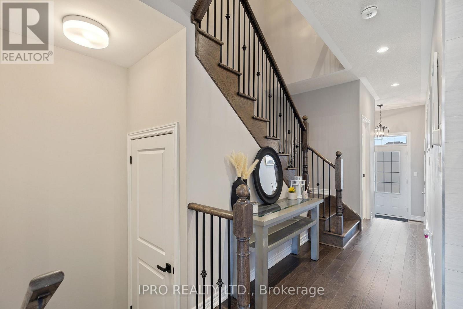 36 Clifford Crescent, New Tecumseth, Ontario  L0G 1W0 - Photo 8 - N12152541