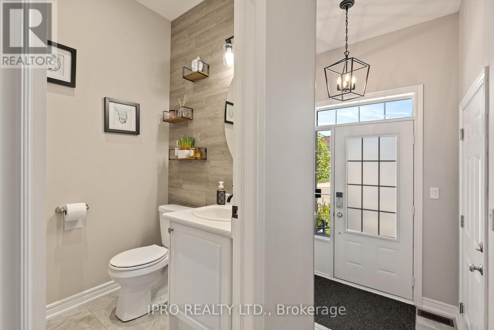 36 Clifford Crescent, New Tecumseth, Ontario  L0G 1W0 - Photo 5 - N12152541