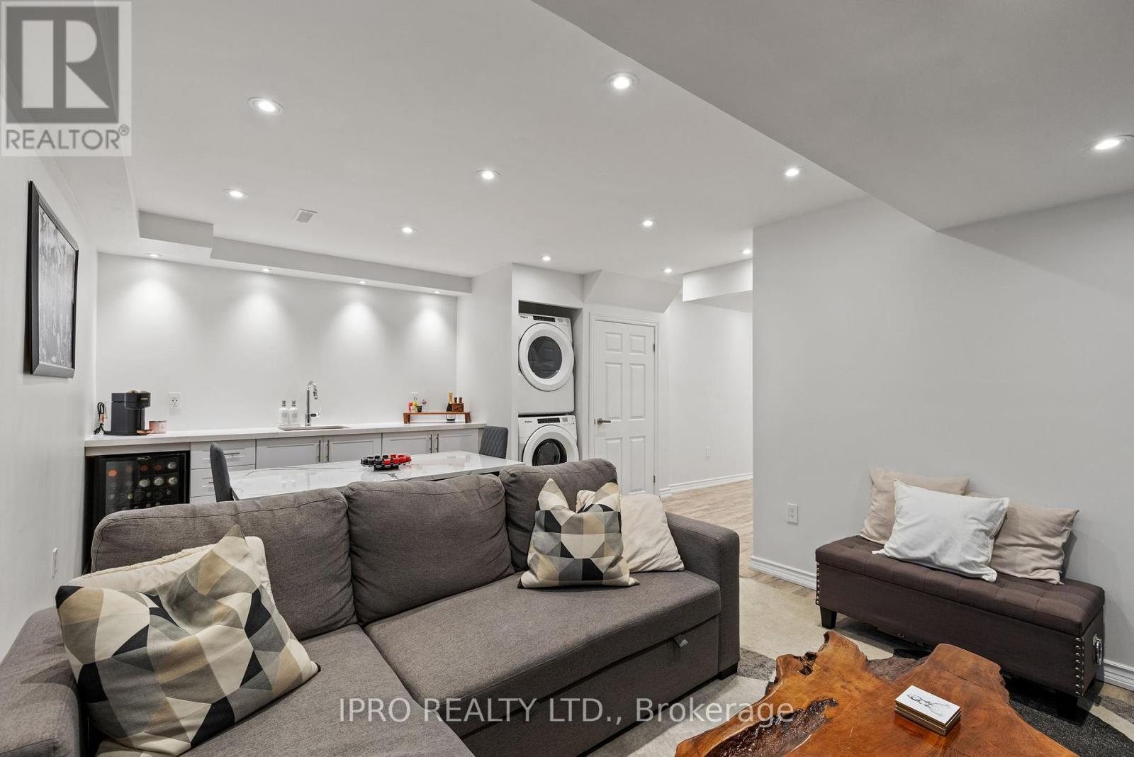 36 Clifford Crescent, New Tecumseth, Ontario  L0G 1W0 - Photo 34 - N12152541