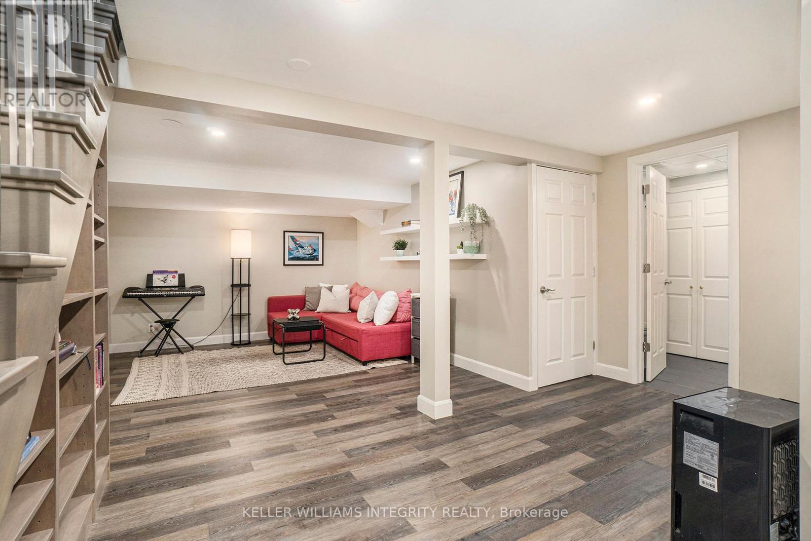 673 La Verendrye Drive, Ottawa, Ontario  K1J 7X5 - Photo 23 - X12153114