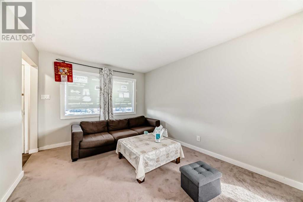 2223 36 Street Se, Calgary, Alberta  T2B 0X9 - Photo 3 - A2210472
