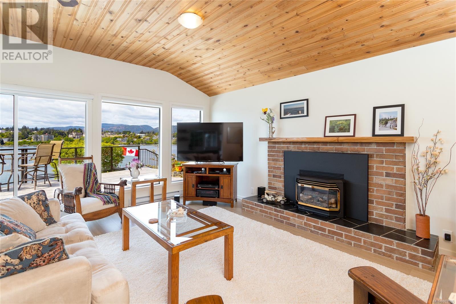 Property at 6510 Thornett Rd image 4