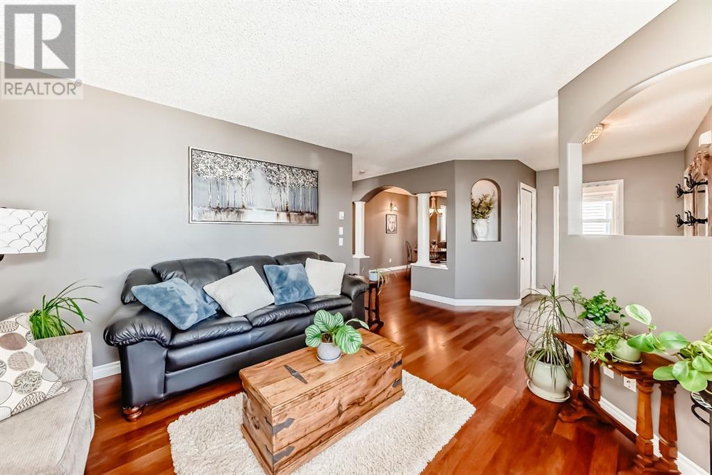 92 Bow Ridge Crescent, Cochrane, Alberta  T4C 1V1 - Photo 19 - A2216760