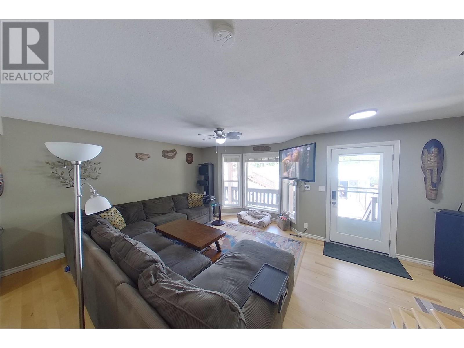 Property at 602 Lakeview Arrow Creek Road E image 3