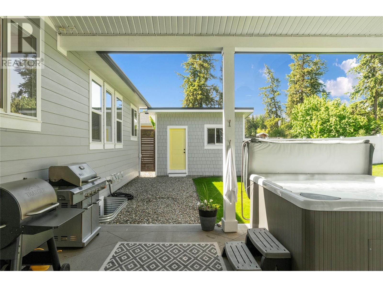 1811 22 Street Ne, Salmon Arm, British Columbia  V1E 3M9 - Photo 64 - 10348187