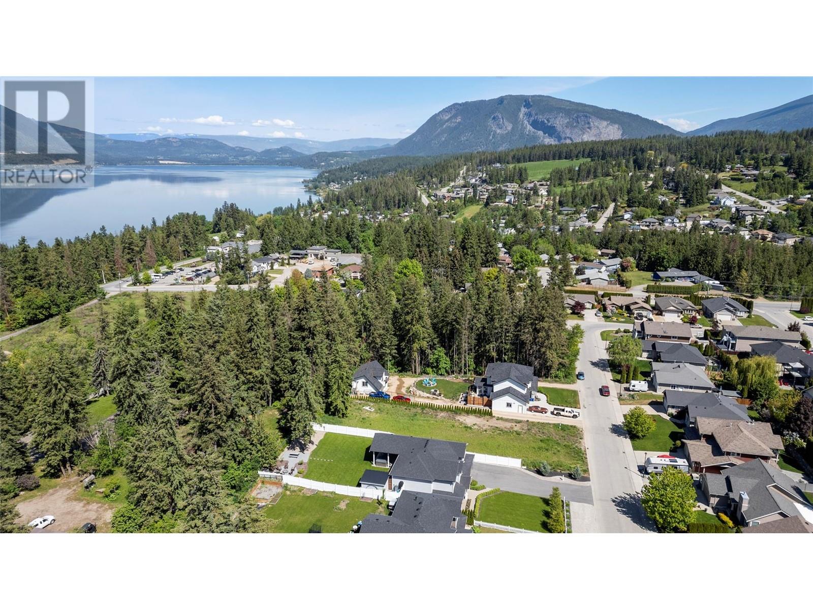 1811 22 Street Ne, Salmon Arm, British Columbia  V1E 3M9 - Photo 88 - 10348187