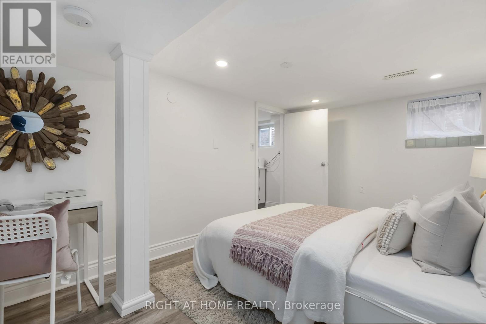 306 Strathmore Boulevard, Toronto, Ontario  M4J 1P8 - Photo 29 - E12156222