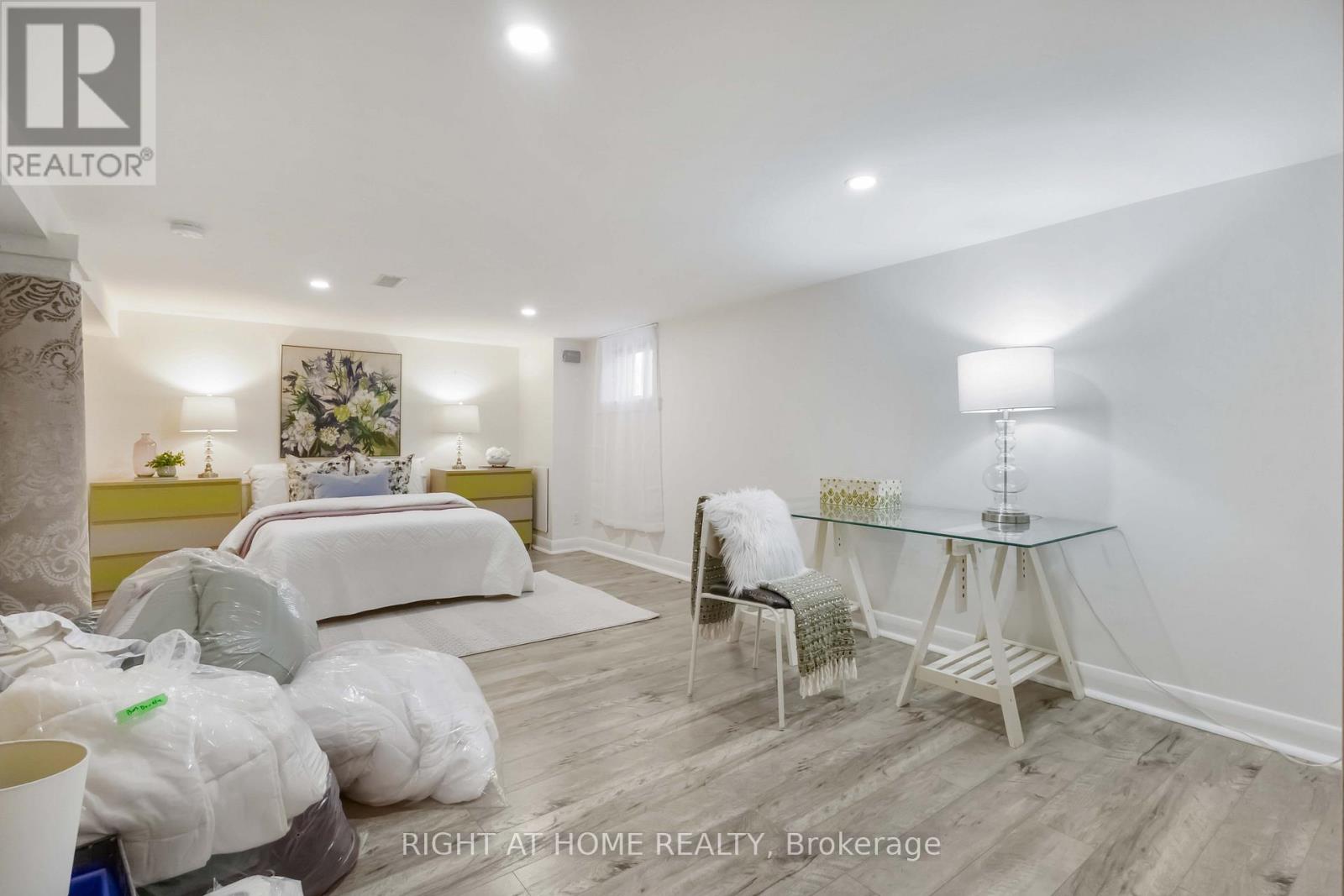 306 Strathmore Boulevard, Toronto, Ontario  M4J 1P8 - Photo 32 - E12156222