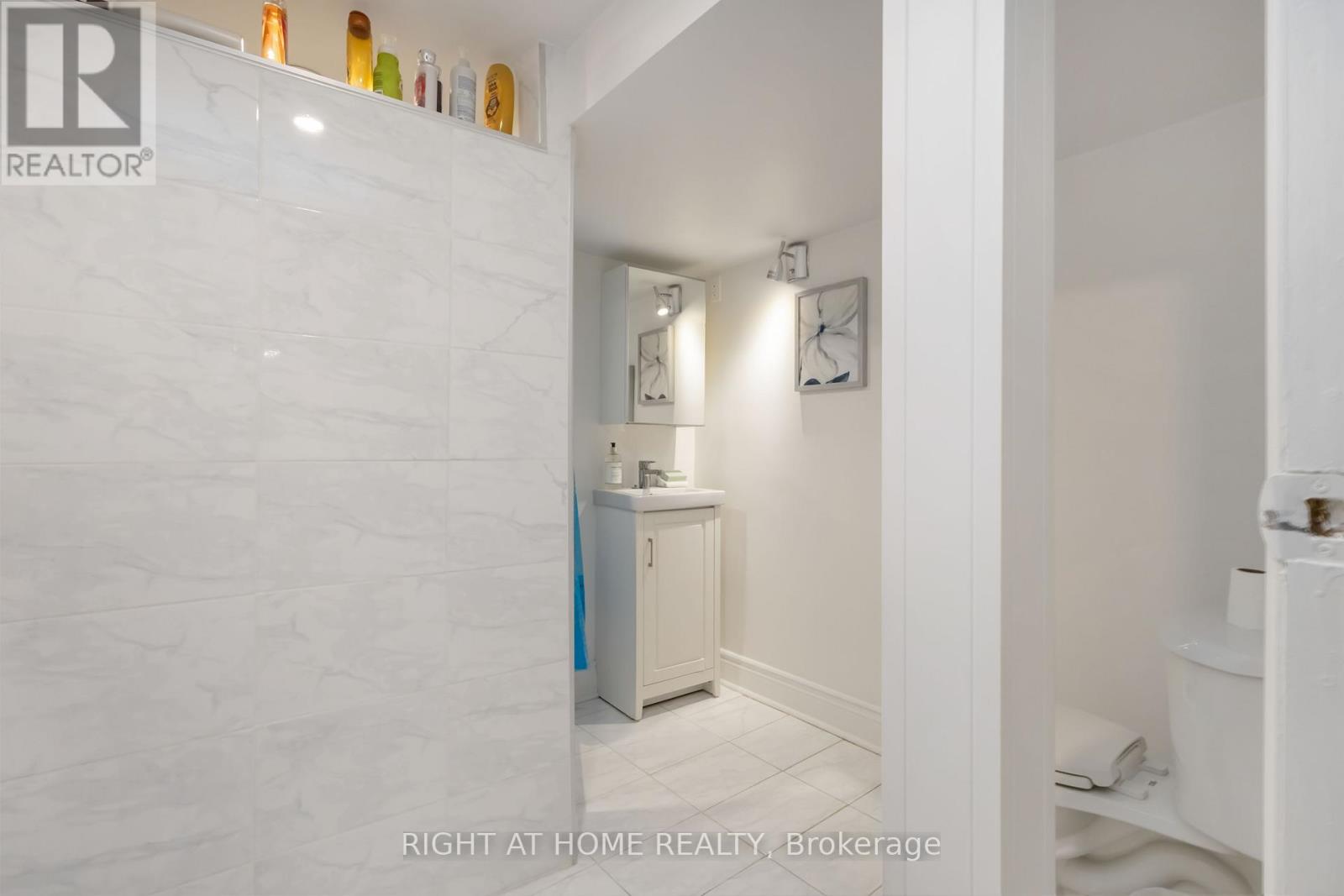 306 Strathmore Boulevard, Toronto, Ontario  M4J 1P8 - Photo 33 - E12156222