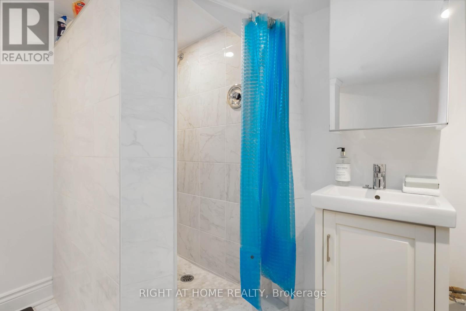 306 Strathmore Boulevard, Toronto, Ontario  M4J 1P8 - Photo 34 - E12156222