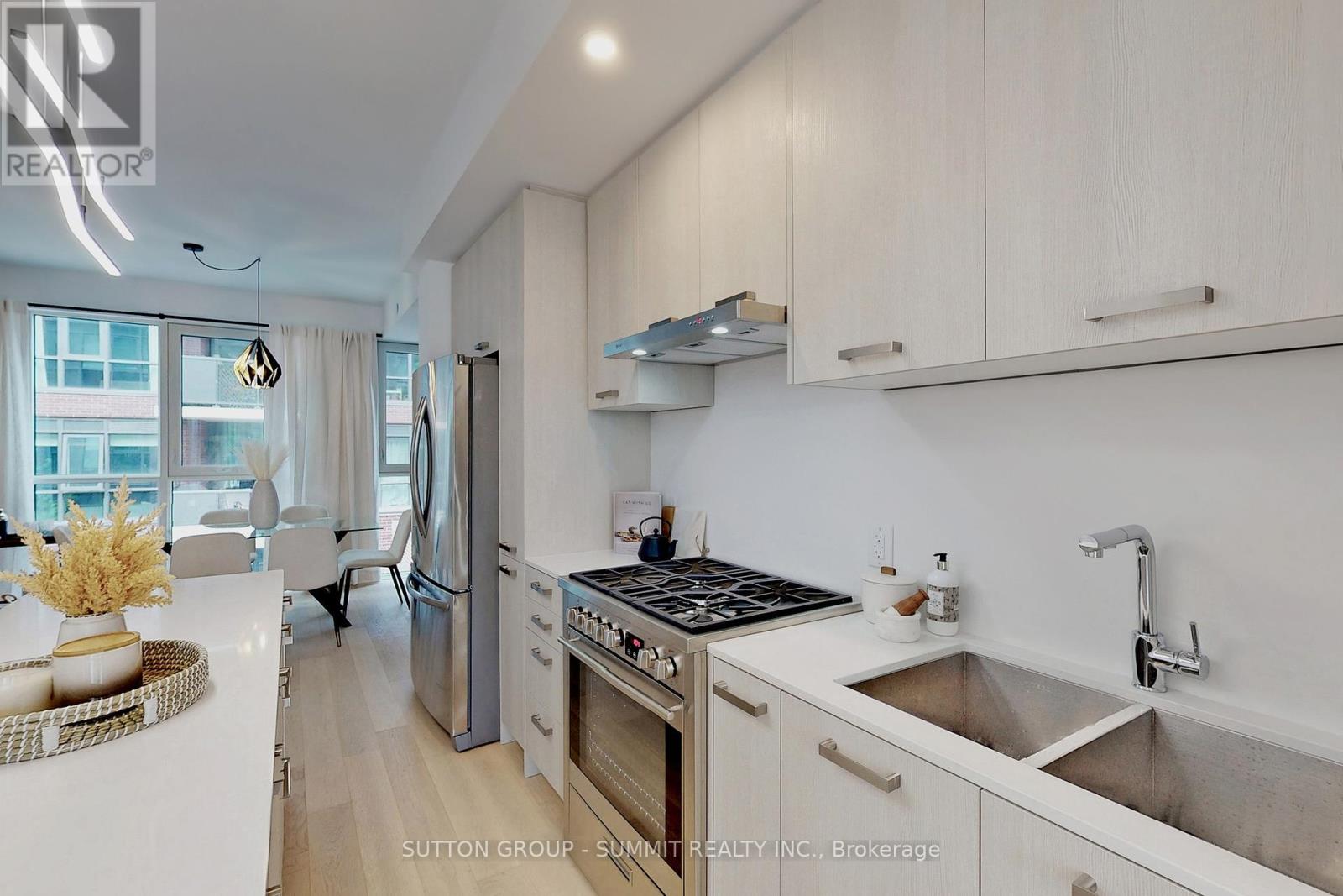 Th 7 - 1331 Queen Street E, Toronto, Ontario  M4L 0B1 - Photo 7 - E12156240