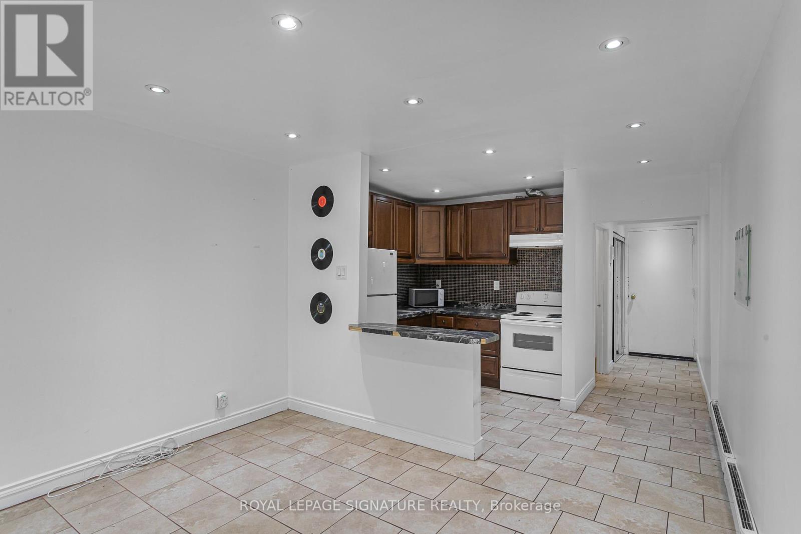 1 - 272 Parliament Street, Toronto, Ontario  M5A 3A4 - Photo 3 - C12088444