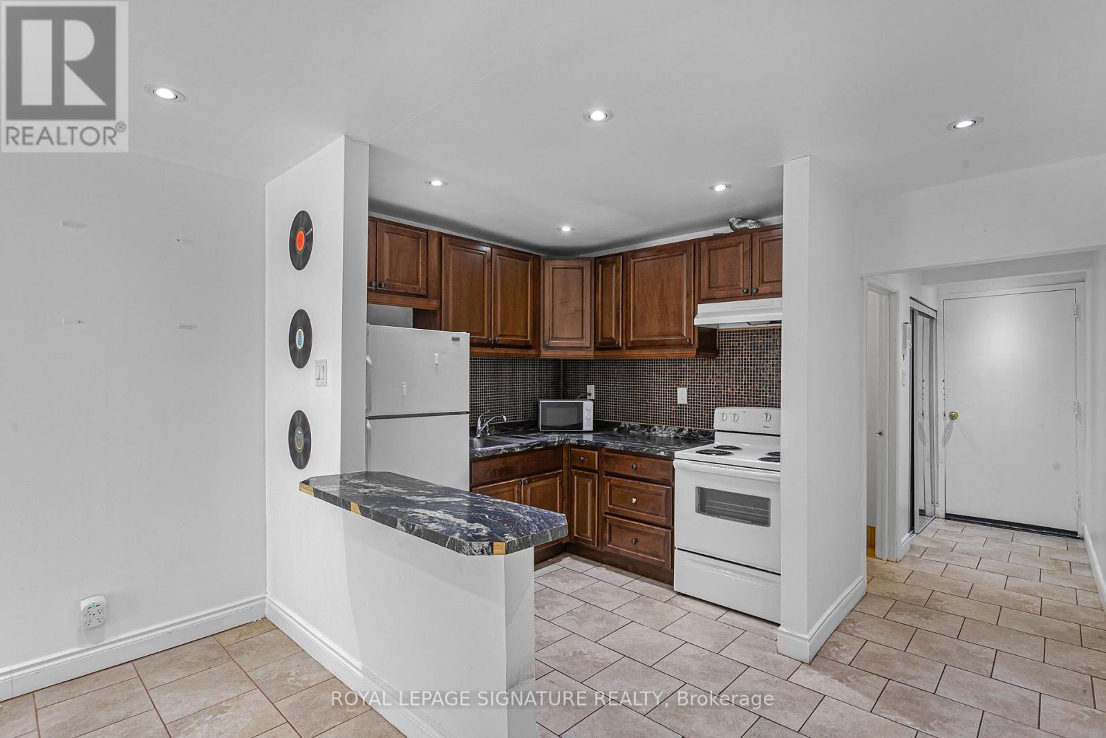 1 - 272 Parliament Street, Toronto, Ontario  M5A 3A4 - Photo 4 - C12088444