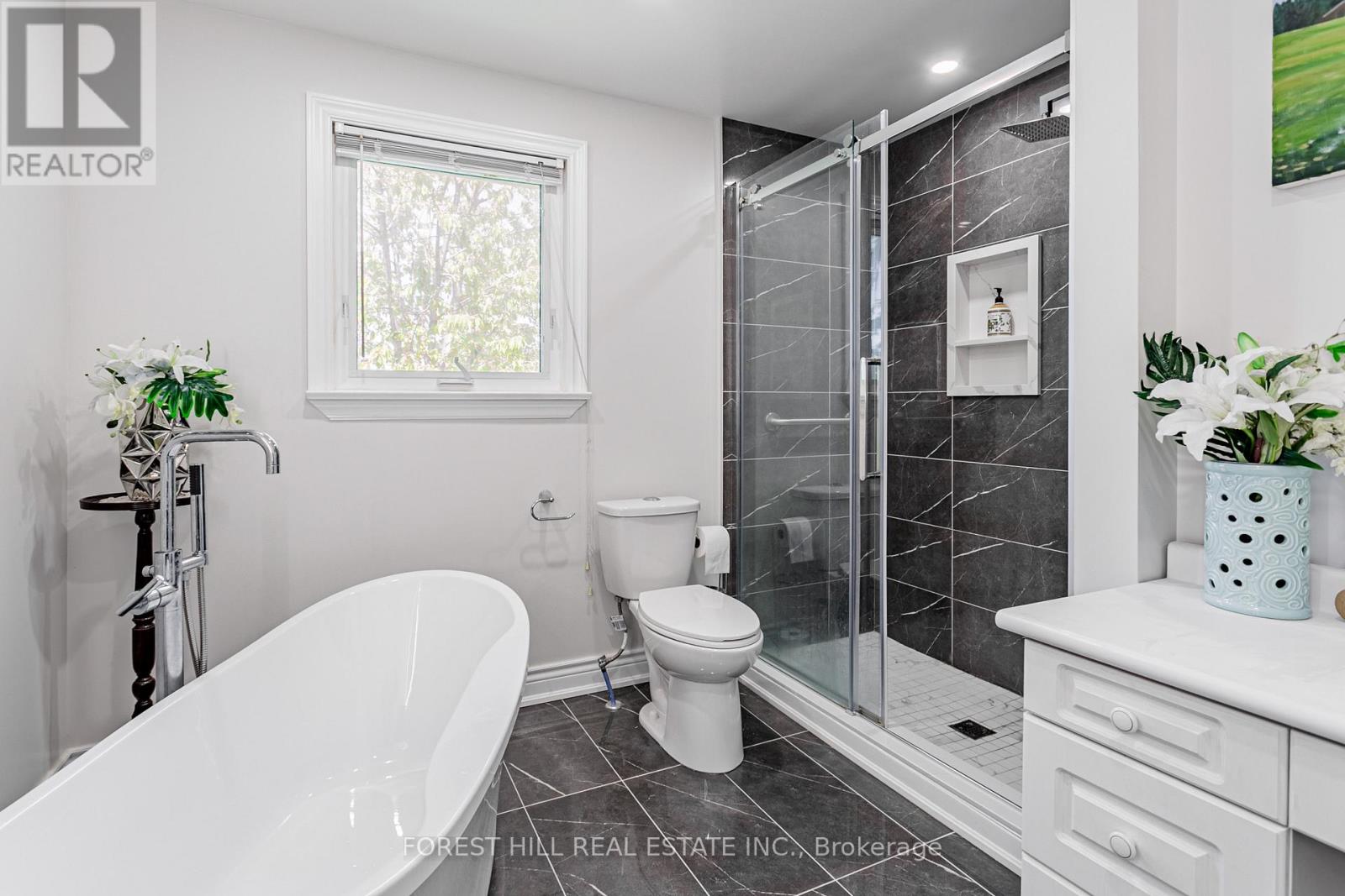6 Centurion Court, Toronto, Ontario  M2K 2N4 - Photo 14 - C12156007