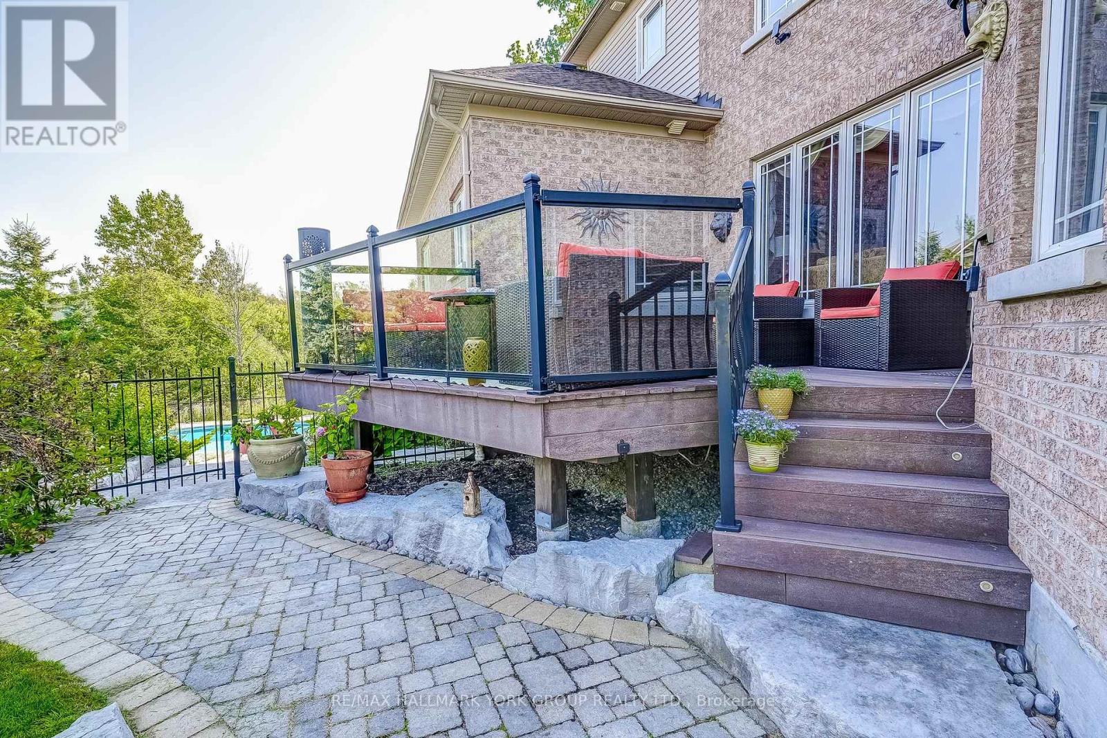 17 Duncton Wood Crescent, Aurora, Ontario  L4G 7T4 - Photo 46 - N12156217
