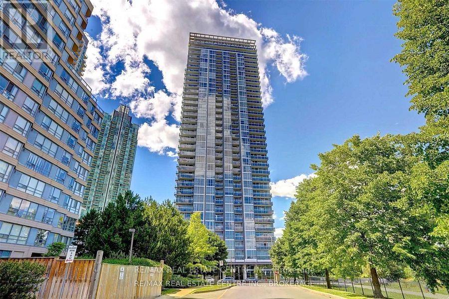 1104 - 223 Webb Drive, Mississauga, Ontario  L5B 0E8 - Photo 2 - W12156219