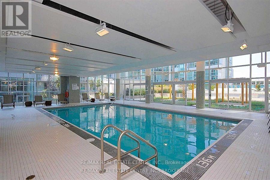 1104 - 223 Webb Drive, Mississauga, Ontario  L5B 0E8 - Photo 24 - W12156219