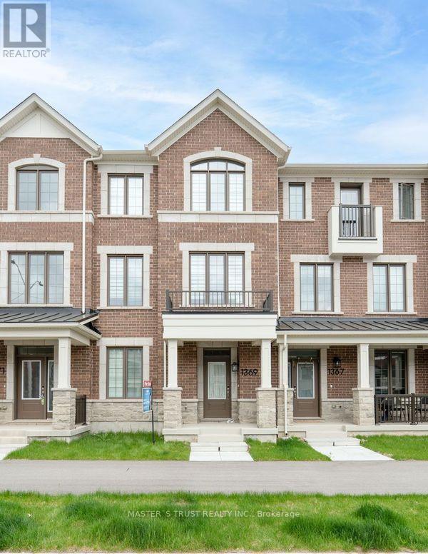 1369 WILLIAM HALTON PARKWAY, Oakville, Ontario