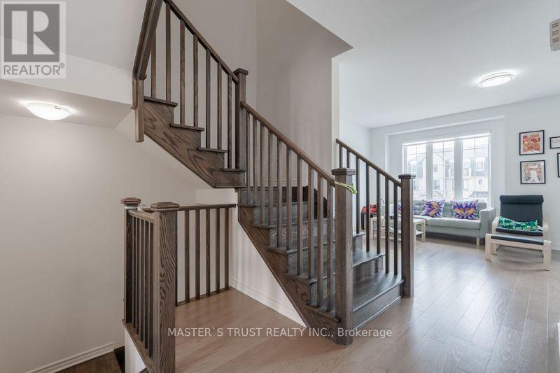 1369 William Halton Parkway, Oakville, Ontario  L6M 5N9 - Photo 16 - W12156224