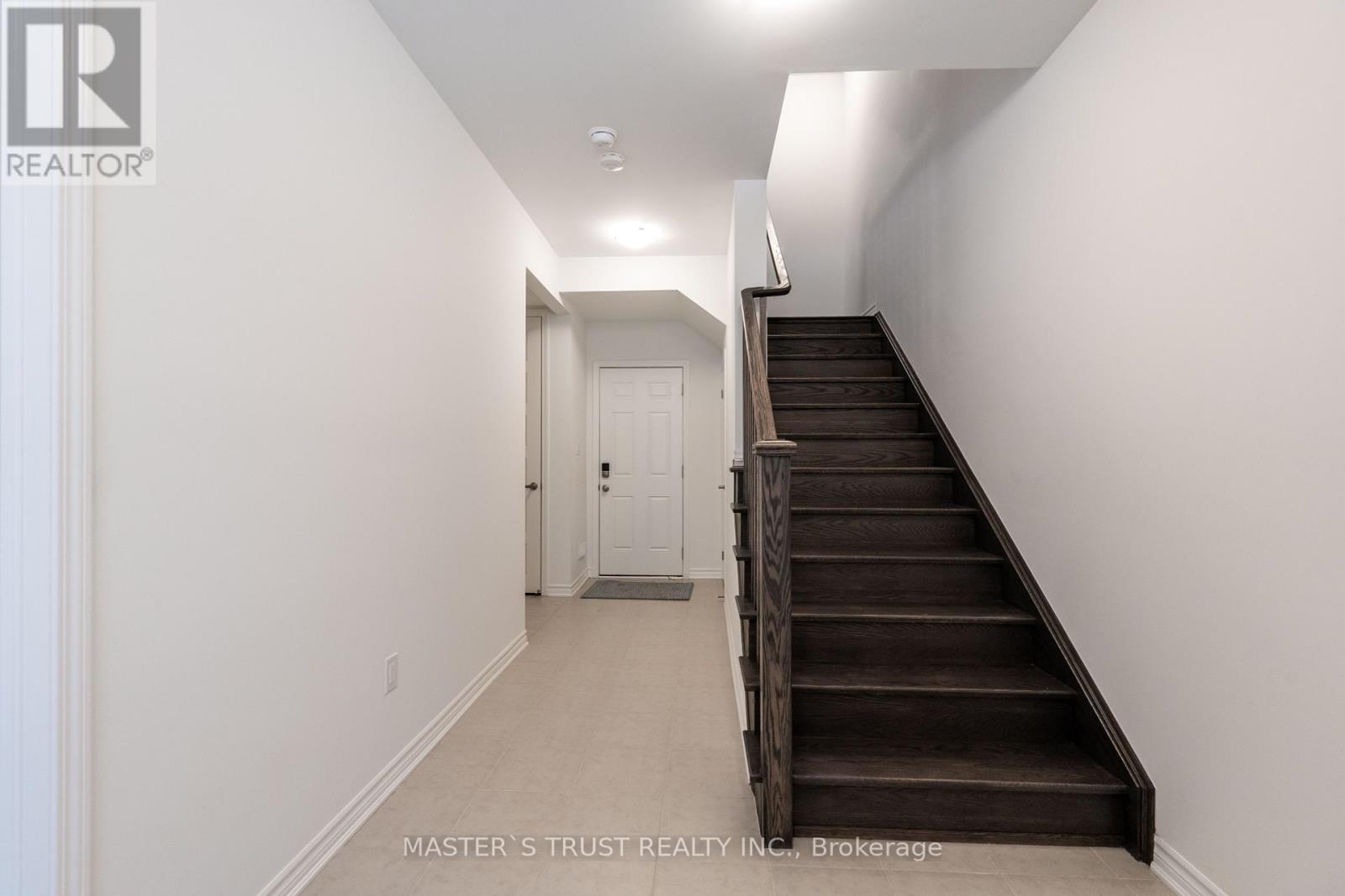 1369 William Halton Parkway, Oakville, Ontario  L6M 5N9 - Photo 3 - W12156224